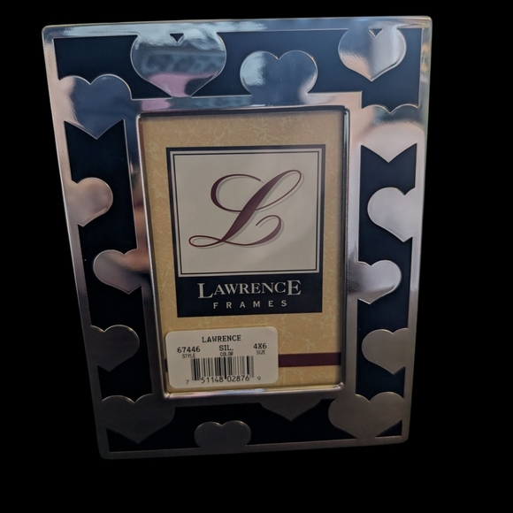 Silver Heart Picture Frame Book - Picture 1 of 3